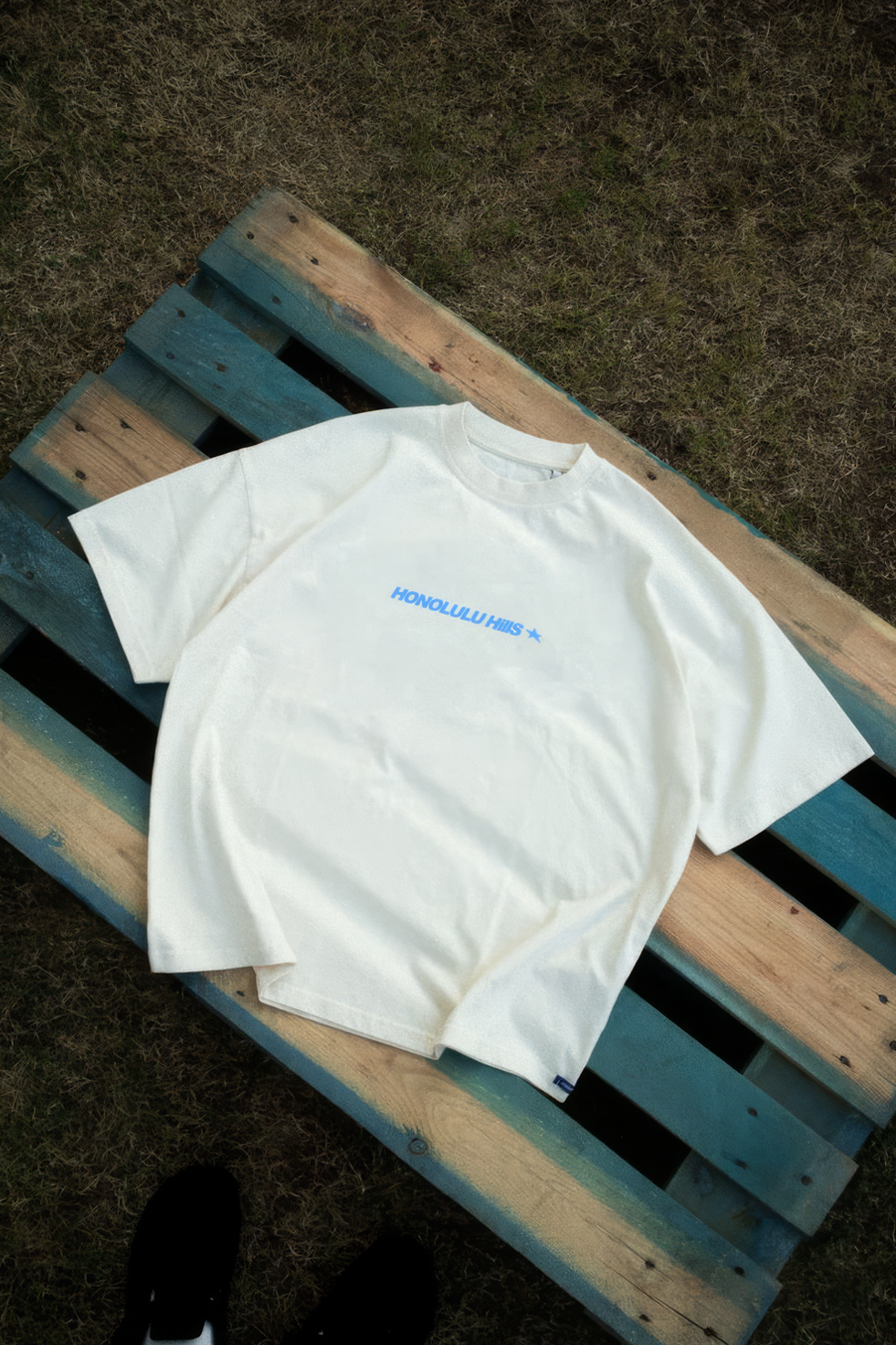 STAPLE TEE